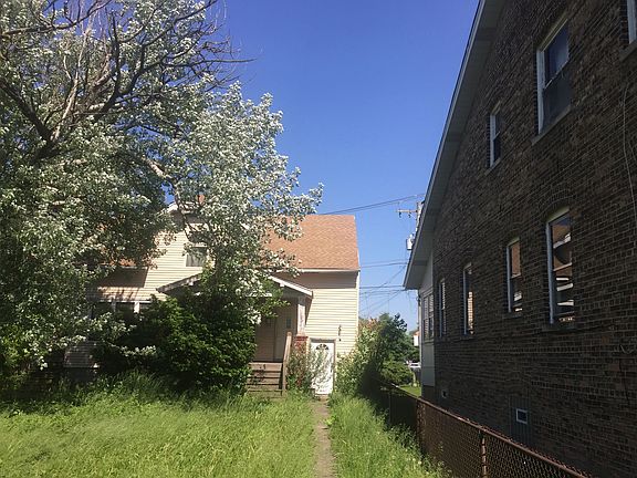 5th image of 10521 S Wabash Ave