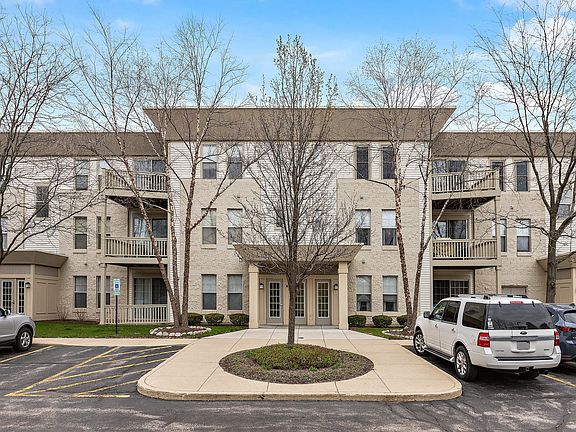 2nd image of 34451 N Old Walnut Cir #2-303