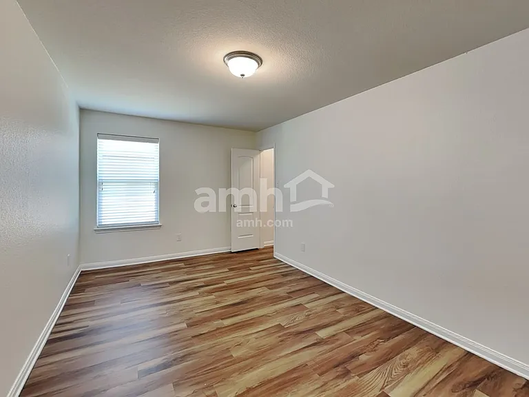 4705 Merchant Trl — Photo 16