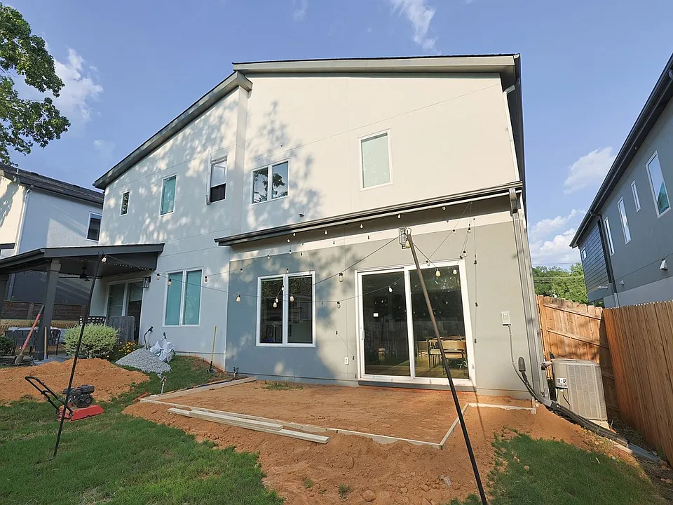 114 Mattoon St