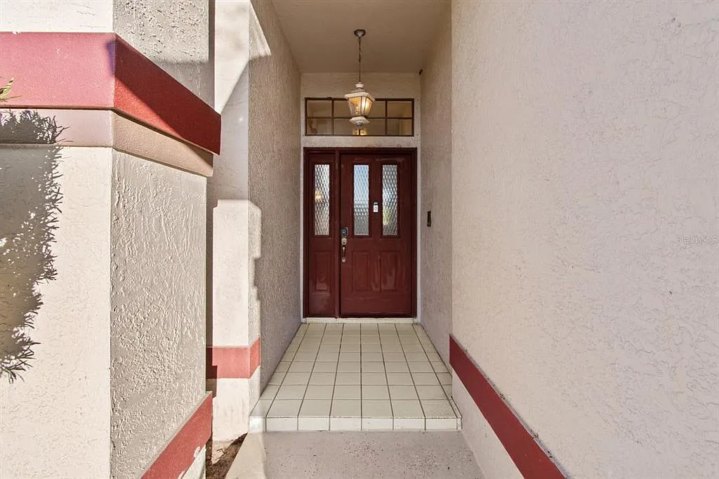 3 bed, 2.0 bath, 1903 sqft, $3,595 — Photo 4