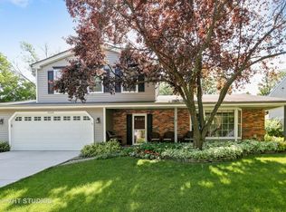 1548 Chippewa Dr, Naperville, IL