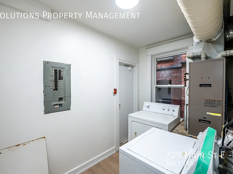 709 Main St E #4 — Photo 19
