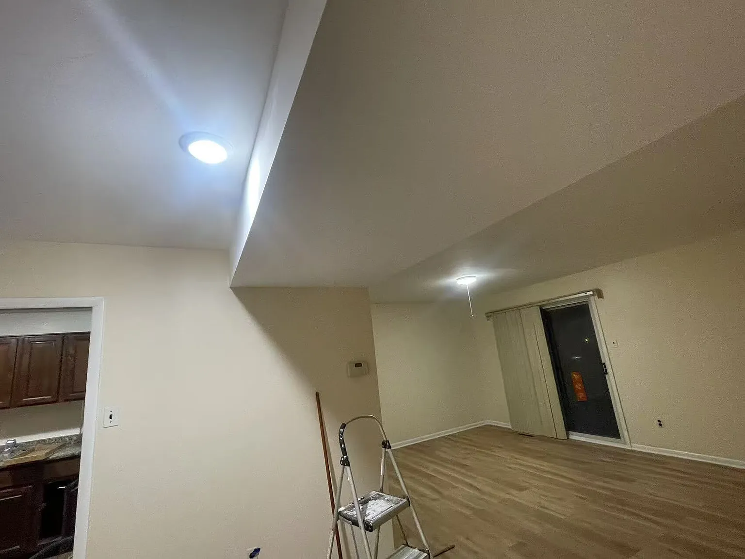 3 bed, 2.5 bath, 1650 sqft, $2,250 — Photo 2