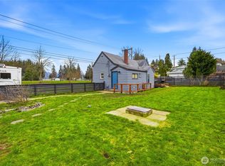238 N Washington Avenue, Arlington, WA 98223