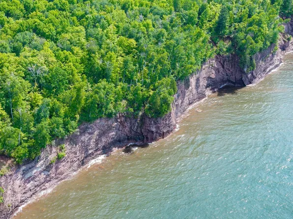 Lake Rd, Ironwood, MI 49938