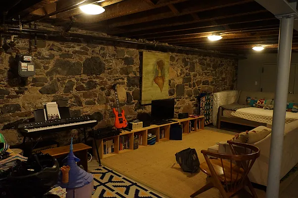 Rented by Alexandra Ferguson, LREB | media 32