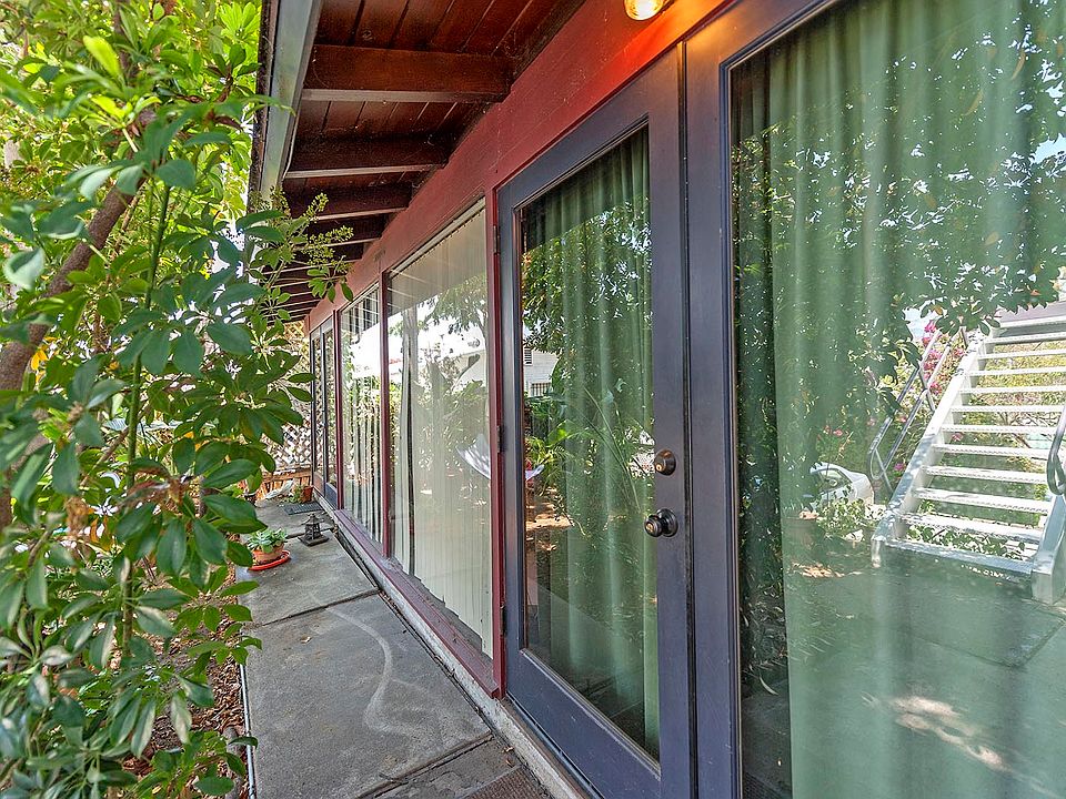 1st image of 1052 Manzanita St