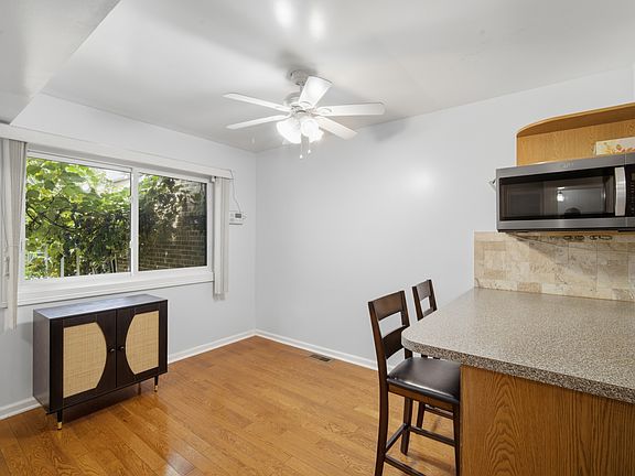 2nd image of 411 Hickory Dr #411