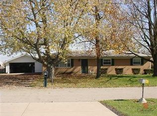 329 Emerson Dr, Fortville, IN 46040