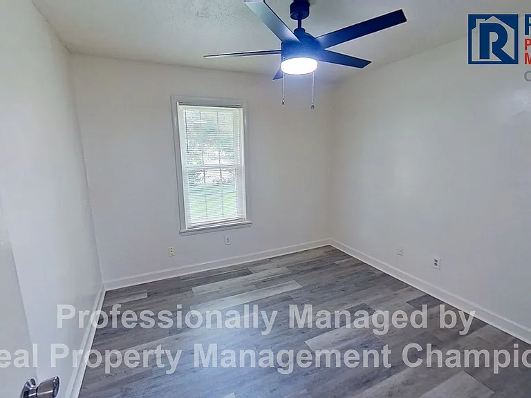2909 Spaulding Dr — Photo 16