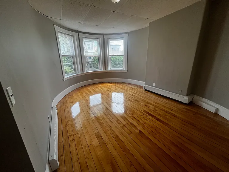 270 Bowdoin St #3A — Photo 8