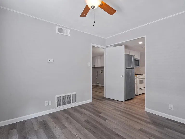 1813 Woodland Ave #A — Photo 3