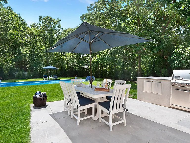 5 Amagansett Dr E — Photo 33