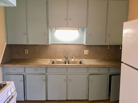 4th image of 1817 Overbrook Dr
