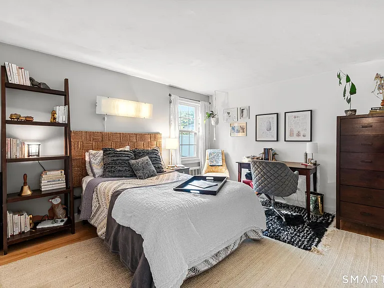 38 Barry Ln — Photo 11