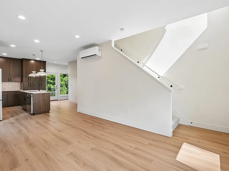 1883 Starlight Dr NW — Photo 8
