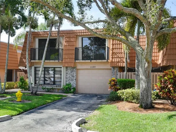 11120 N Harmony Lake Circle, Davie, FL 33324