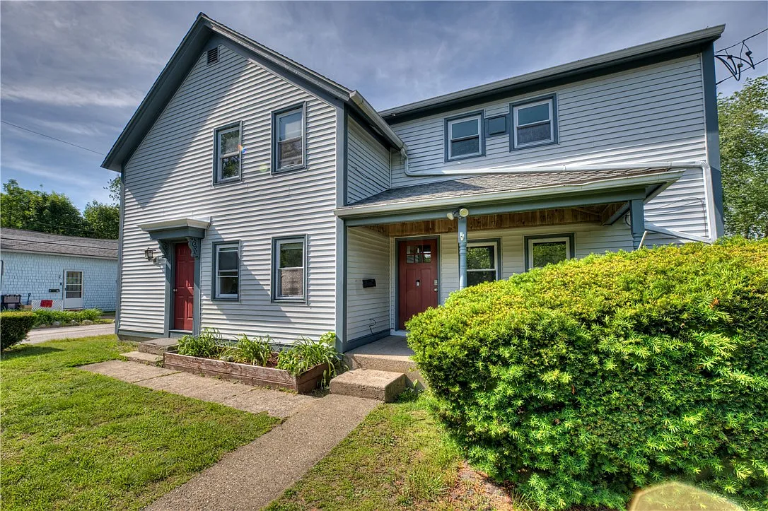 2 bed, 1.0 bath, 886 sqft, $3,000 — Photo 1