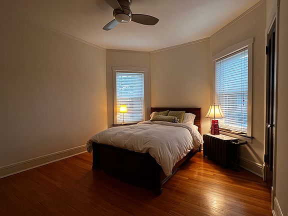 5th image of 4915 N Albany Ave #2