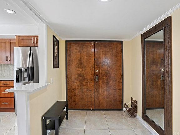 4th image of 5325 Lindley Ave Unit 102
