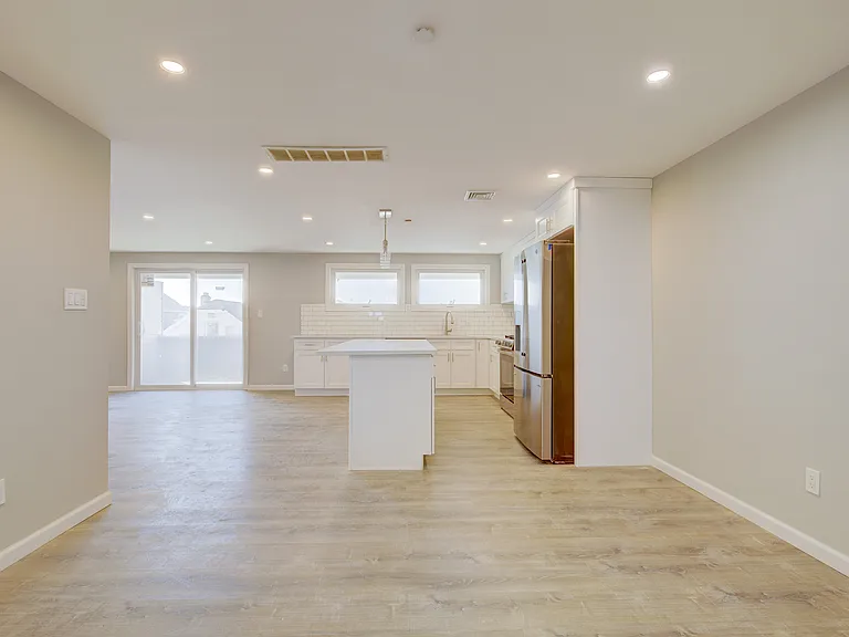 46 Kentucky St #1 — Photo 10