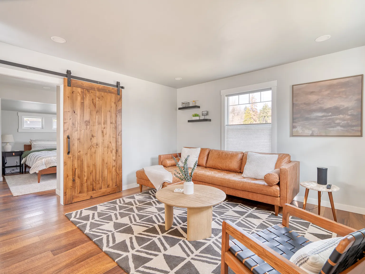 2 bed, 1100 sqft, $3,700 — Photo 3