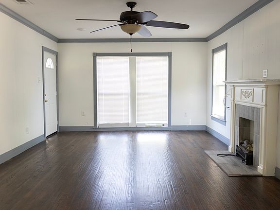 This Property has beautiful natural lighting throughout the Day!