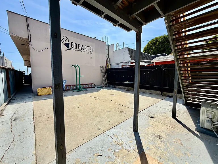 905 Ocean Ave #1/4 — Photo 7