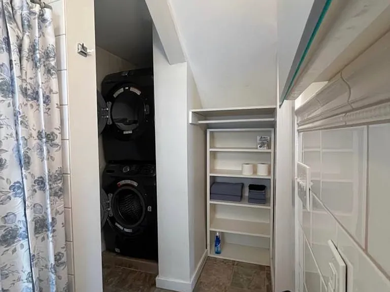 709 N Tioga St #1 — Photo 10