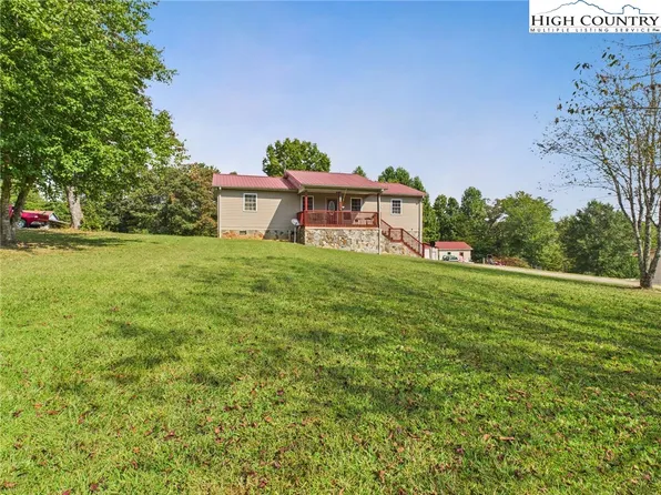 1368 Middle Road, Stony Point, NC 28636
