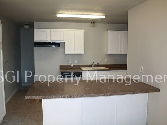 5th image of 112 Woodhill Dr