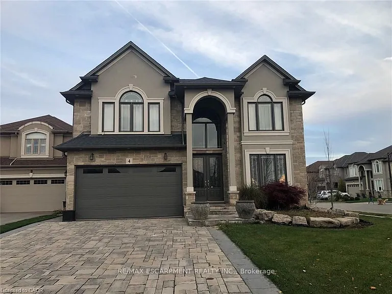 4 Raphael Ct — Photo 2