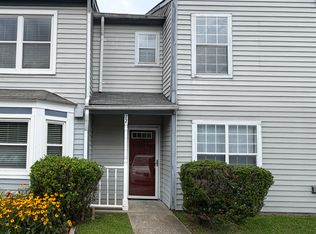 12 Bayview Ct, Hampton, VA 23664