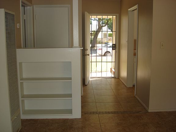 2nd image of 613 N Hale Ave