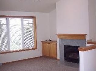 2214 Patrick Ln, Waukesha, WI 53188