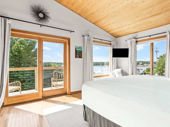 (undisclosed Address), Bass Harbor, ME 04653