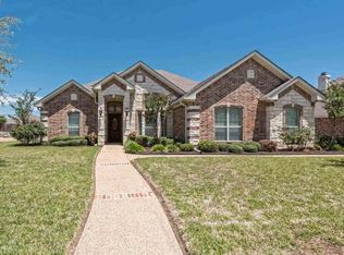 316 Canterbury Dr, Woodway, TX 76712
