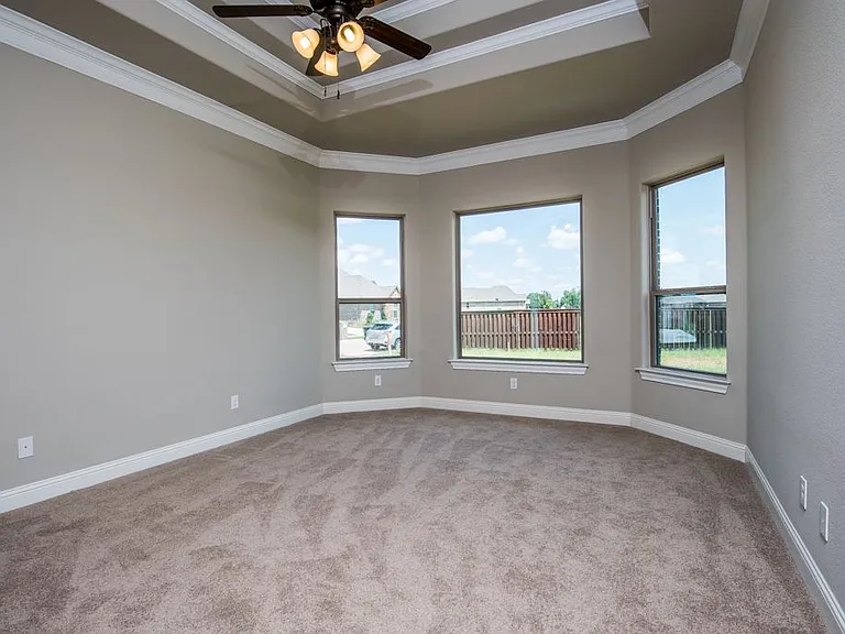 2113 Clive Dr — Photo 22
