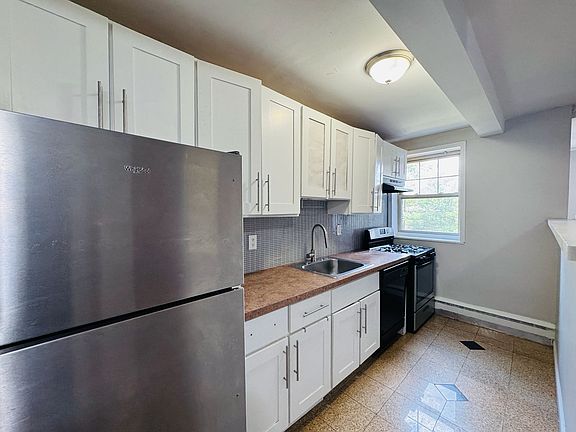 4th image of 2466 John F Kennedy Blvd #D3