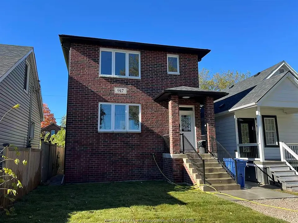 917 McKay Ave #1-5