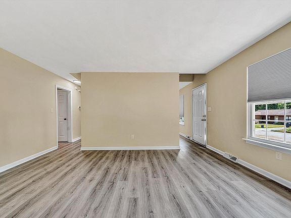 3rd image of 2701 Bluefield Blvd SW