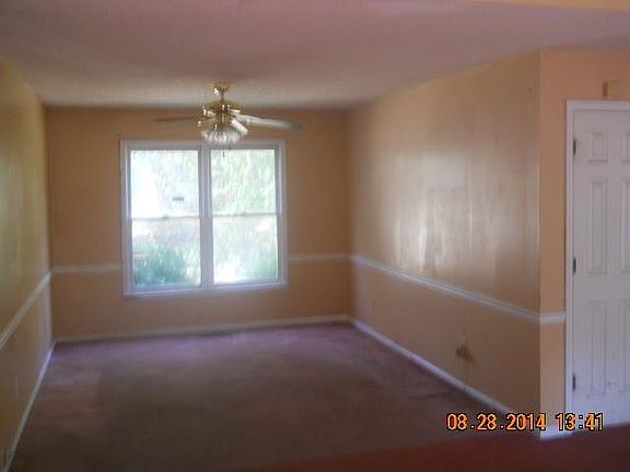 3rd image of 6205 Plantation Dr