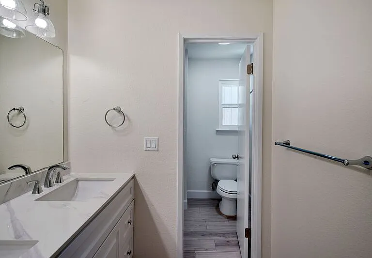 6726 Calvine Rd — Photo 17