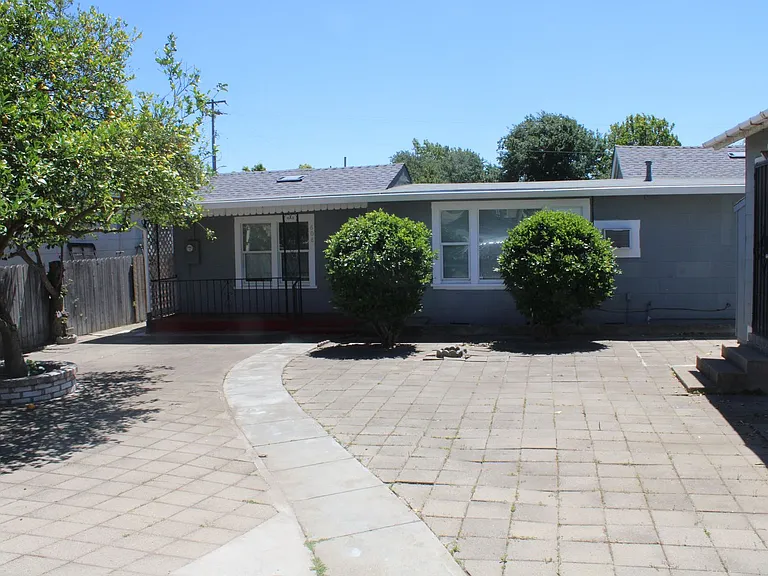 608 Union St — Photo 2