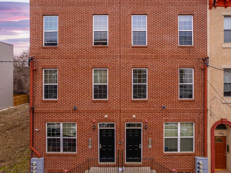 1923 N 7th St #1 — Photo 17