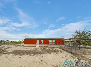 2118 Burnett Rd, Carlsbad, NM 88220