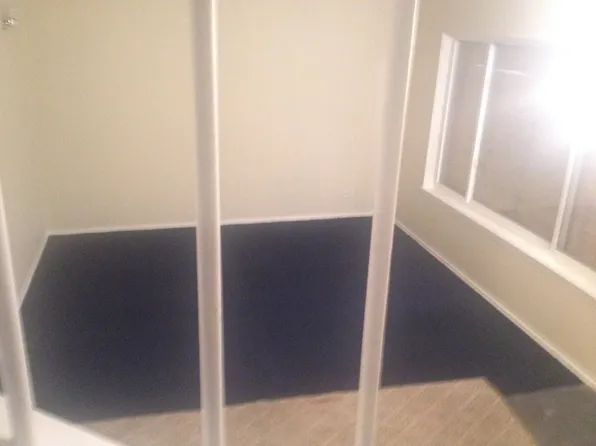 414 E 109th St, Chicago, IL 60628