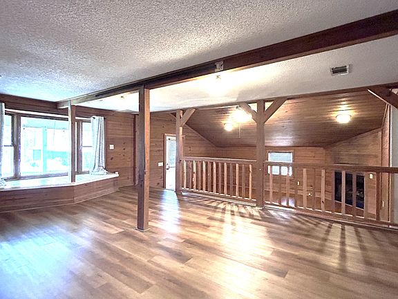 4th image of 1030 Bohler Rimes Rd