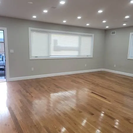 4 bed, 1200 sqft, $4,070 — Photo 4
